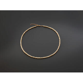 Collier avec des pierres Salt & Pepper mélangées.