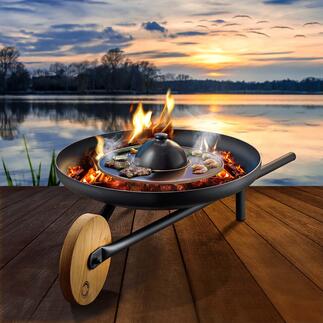 BBQ Planet de RÖMERTOPF®   Résistant aux flammes et ingénieusement polyvalent : le plat à barbecue spectaculaire en forme de planète, fabriqué à partir de céramique RÖMERTOPF®.