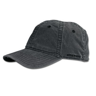 Casquette Stetson grise, simple et polyvalente.