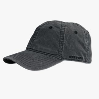 Casquette Stetson grise, simple et polyvalente.