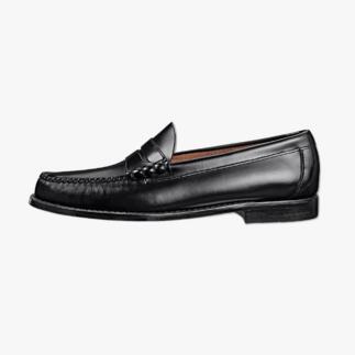 Vue latérale d'un G.H. Bass Pennyloafer Weejuns en noir pour hommes, taille 41.