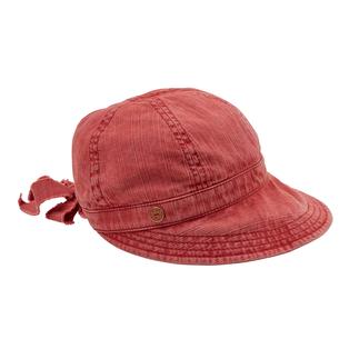Casquette rouge avec une visière douce.