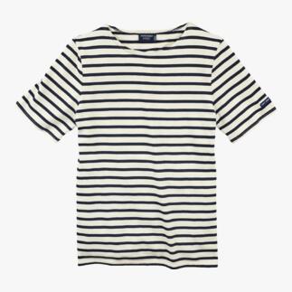T-shirt Ecru avec des rayures bleues sur un fond blanc