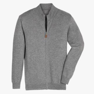 Veste en cachemire grise en taille 48, ouverte.