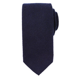 Cravate en soie et cachemire Blick La cravate parfaite pour vos vestes et costumes
d’hiver préférés. Aspect tricot laineux en cachemire et soie.