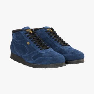 Une paire de baskets d'hiver Norman Walsh en navy.