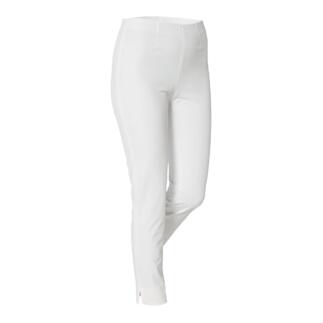 Pantalon d'été blanc, vu de côté