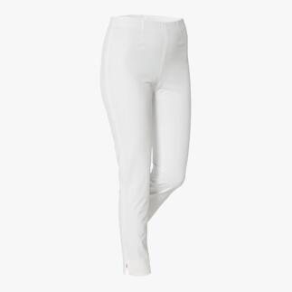 Pantalon d'été blanc, vu de côté