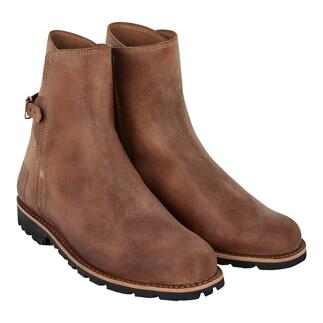Deux bottes de travail Labuta marron côte à côte.