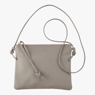Sac crossbody beige avec bandoulière réglable et fermeture éclair.