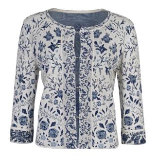 Cardigan fleuri avec des boutons et motif floral.