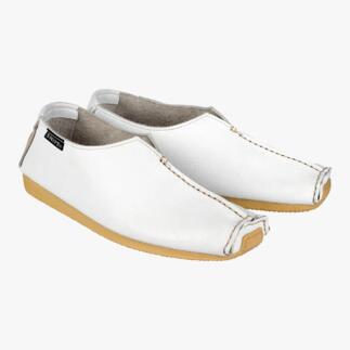 Deux mocassins blancs Snipe® vus de face.