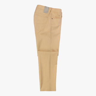 Pantalon beige Five-Pocket sur fond blanc.