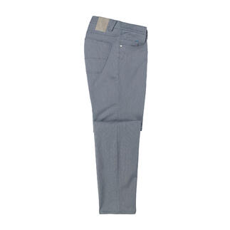 Pantalon gris Five-Pocket sur fond blanc.