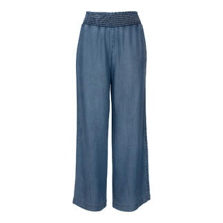 Vue de face du jeans large Bella Dahl avec jambes larges