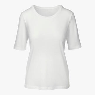 T-shirt blanc en Tencel™ à manches courtes et col rond sur un modèle.