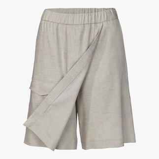 Bermuda cargo beige en lin avec devant drapé