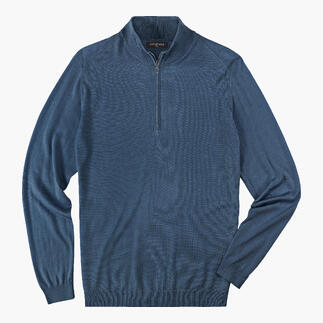 Pull bleu clair avec fermeture éclair.