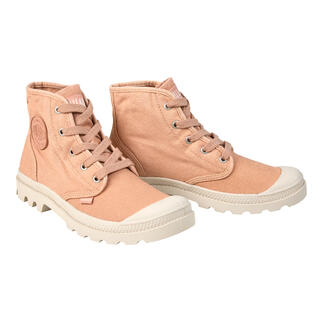 Bottes en toile Palladium rose, vue latérale avec lacets.