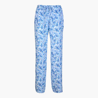 Pantalon de vacances léger et bleu avec motif paisley.