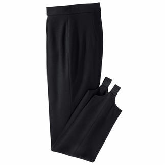 Pantalon noir avec deux boucles latérales.