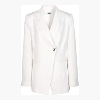 Vue de face d'un blazer en lin-lyocell blanc sur un fond blanc.