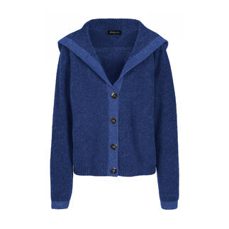 Cardigan marin bleu avec boutons vue de face.