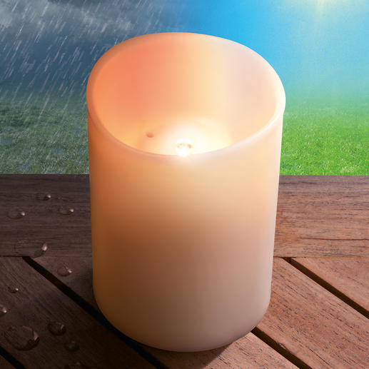 Ni le soleil estival, ni les fortes pluies n’affectent le plastique résistant aux UV et au gel, et protégé contre les projections d’eau (selon IPX4). Ni le soleil estival, ni les fortes pluies n’affectent le plastique résistant aux UV et au gel, et protégé contre les projections d’eau (selon IPX4).