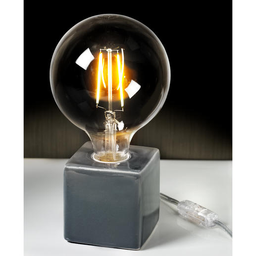 Au lieu d’une lumière froide et éboulissante, ces ampoules diffusent une lumière particulièrement agréable. Au lieu d’une lumière froide et éboulissante, ces ampoules diffusent une lumière particulièrement agréable.