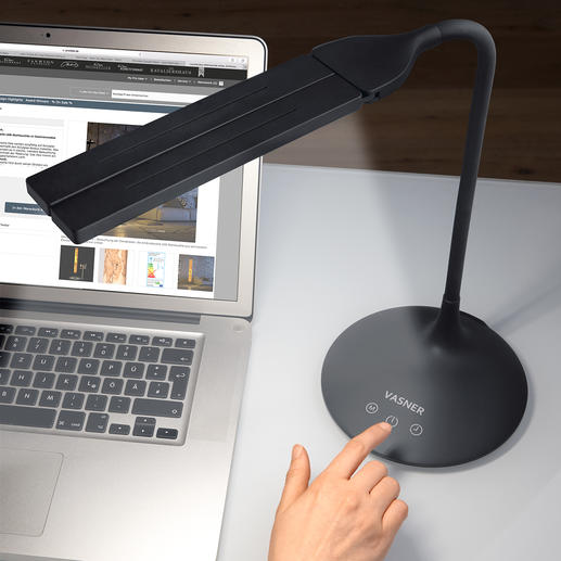 Utilisation aisée grâce à des touches soft-touch intégrées au pied de lampe.