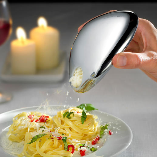 Le verseur vous permet de doser parfaitement le fromage pour assaisonner vos pâtes, salades, carpaccio ... Le verseur vous permet de doser parfaitement le fromage pour assaisonner vos pâtes, salades, carpaccio ...