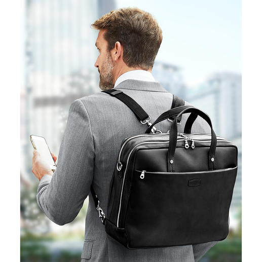 Les sangles réglables en longueur permettent de transformer la sacoche pour portable en sac à dos. Les sangles réglables en longueur permettent de transformer la sacoche pour portable en sac à dos.