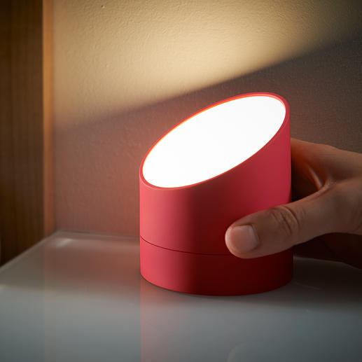 Retournez le réveil : le voilà métamorphosé en une lampe modulable et pratique ! Retournez le réveil : le voilà métamorphosé en une lampe modulable et pratique !