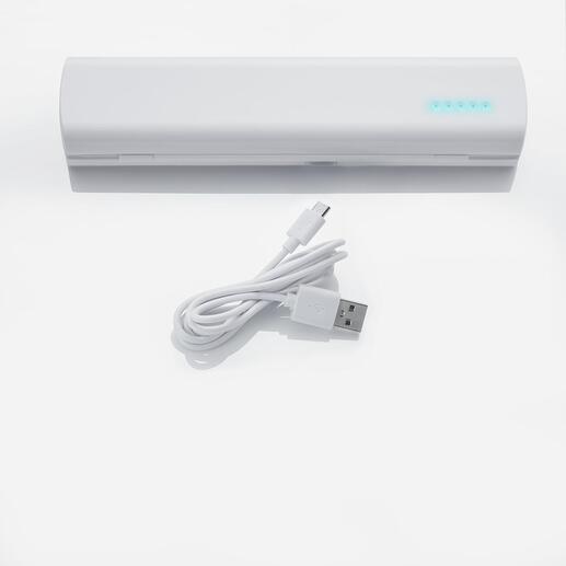 Si vous choisissez d’utiliser des piles rechargeables, vous pouvez également les charger avec le câble USB. Si vous choisissez d’utiliser des piles rechargeables, vous pouvez également les charger avec le câble USB.