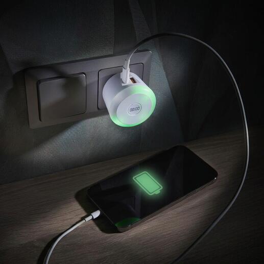 Chargeur USB avec minuterie branché dans une prise