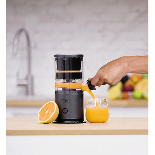 Extracteur de jus multiusage sans câble Super compact et sans fil : lʼextracteur de jus à mettre sur la table (du petit déjeuner).