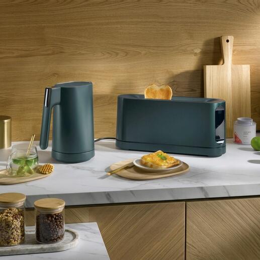 Grille-pain et bouilloire Jacob Jensen sur un comptoir de cuisine.