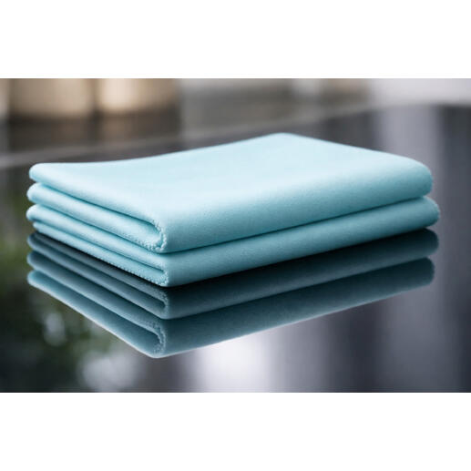 Deux chiffons de soin de brillance superposés en bleu.