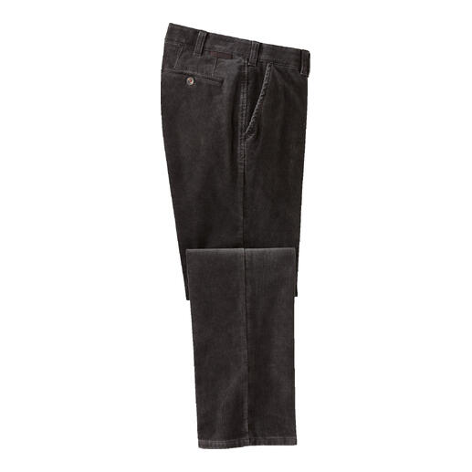 Pantalon en velours côtelé noir avec jambes droites sur fond blanc.