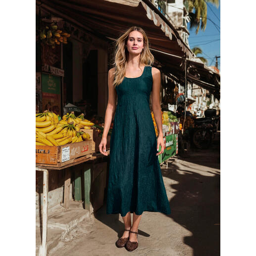 Robe soie crash brodée