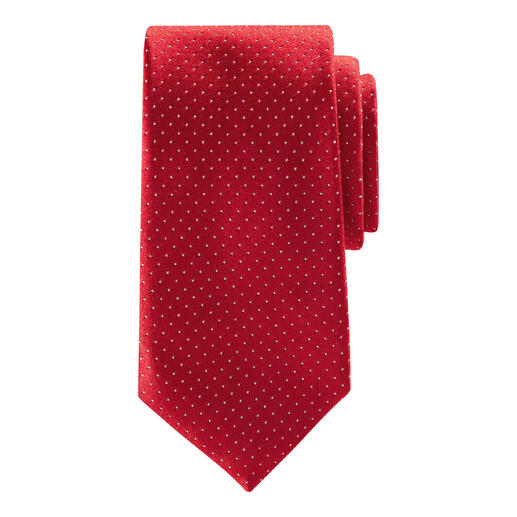 Cravate en soie Ascot rouge à pois blancs sur fond blanc.
