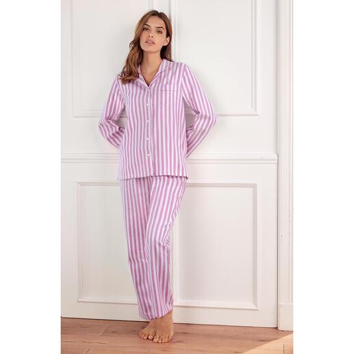 Pyjama en flanelle et motif à chevrons NOVILA Le pyjama idéal pour une bonne impression dès le matin.