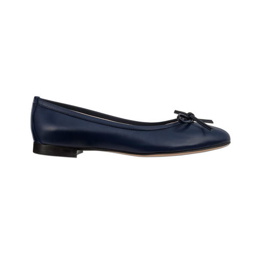 Ballerine navy avec un nœud, vue latérale.