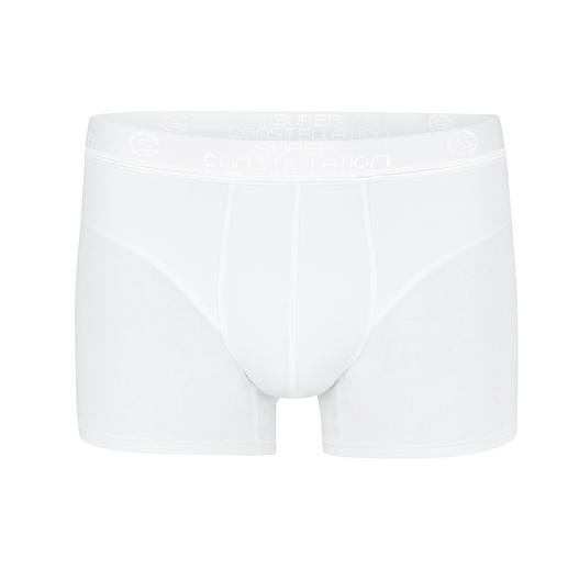 Vue de face des shorts boxers blancs, design simple.