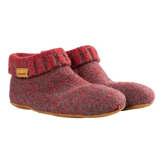 Deux bottes Gottstein Walkstrick rouges côte à côte.
