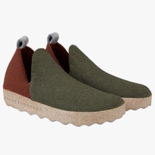 Deuxième paire de chaussons en sneaker rouge et vert