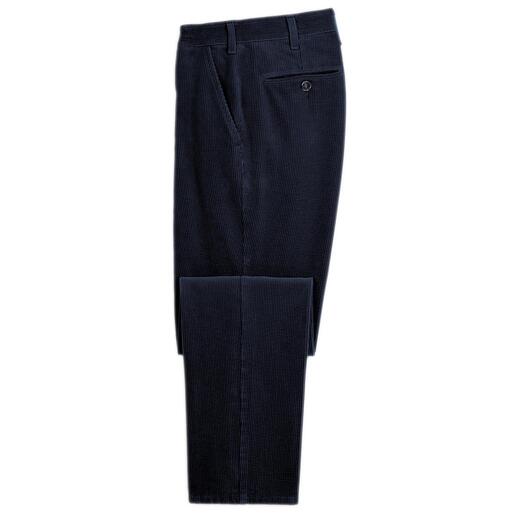 Pantalon en velours côtelé Kindermann Largeur de côtes tendance. Poids de tissu riche. Et avec le bon mélange de matériaux.