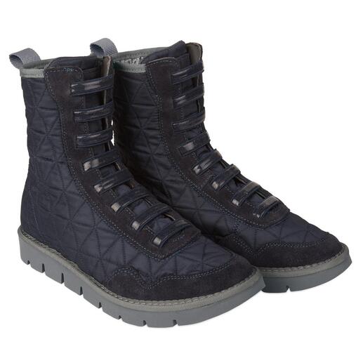 Bottes noires à enfiler en taille 36, posées à plat.