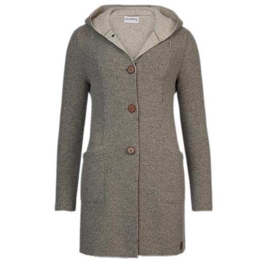 Manteau court en laine bouillie Stapf La laine bouillie peut être si élégante, flexible, légère et respirante.