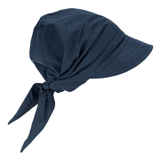 Casquette en coton navy, avec un nœud à l'arrière.